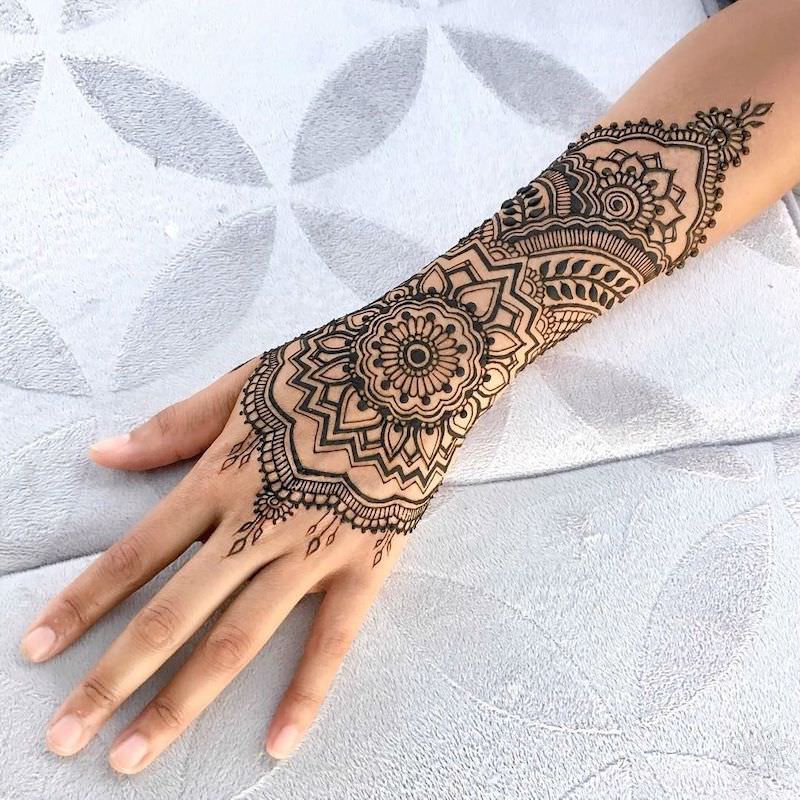Henna Body Decoration Paste